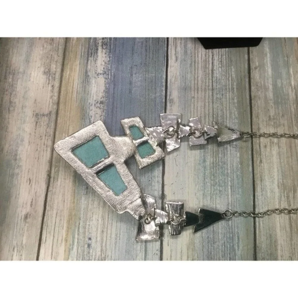 Silver Blue Geometric Design Necklace